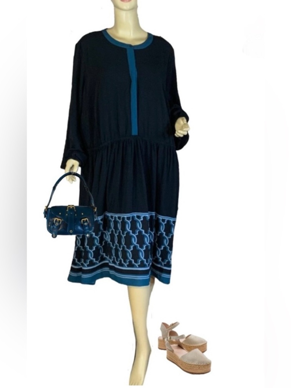LANE BRYANT BLACK & BLUE LINK PATTERN SHIFT DRESS NWT (22)